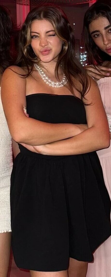 Leyla Afshonkar nude pornstar photos