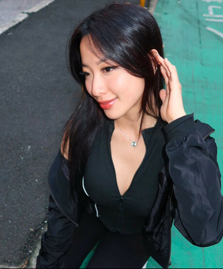 Winnie Chang hd pornstar pictures