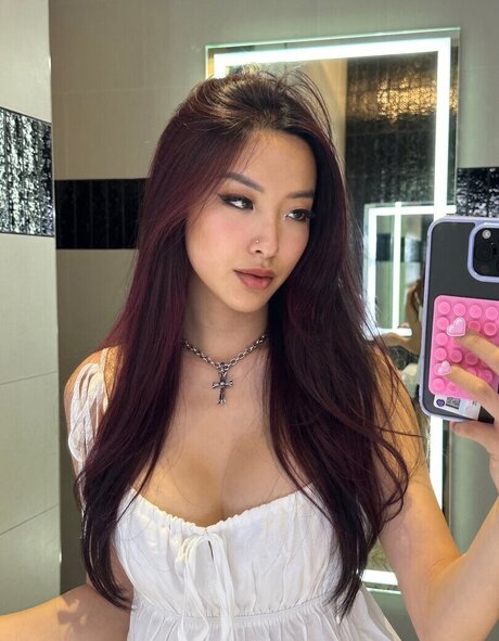 Winnie Chang pornstar perfect img