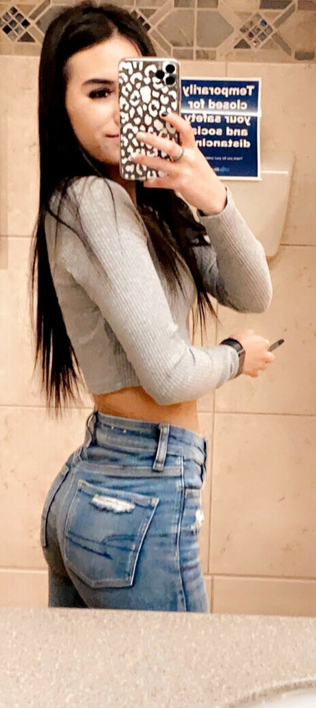 Arleigh Burke star adult img