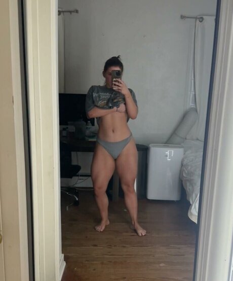 savliftss_ model top images