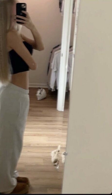 maya zrv high quality actress image