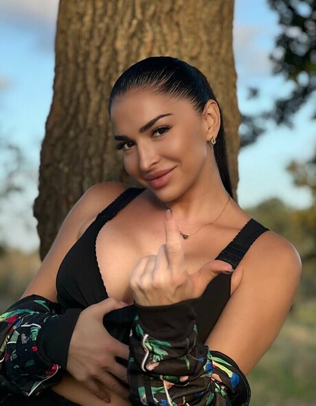 Caroline ASMR model xxx galleries