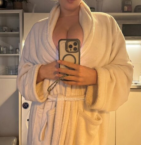 Dr Santi best star photo