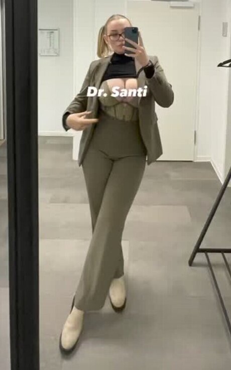 Dr Santi Profile pic