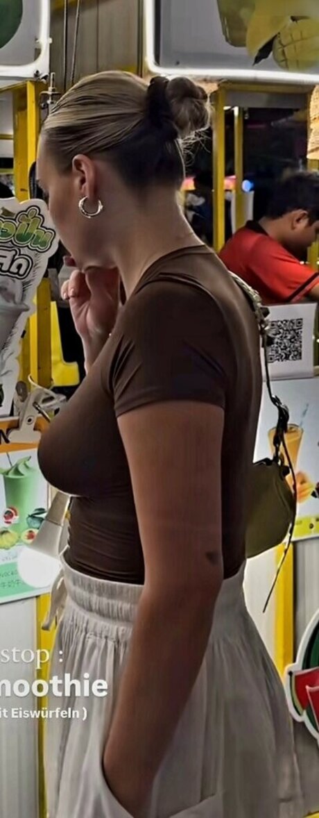 Dagi Bee model pretty archive