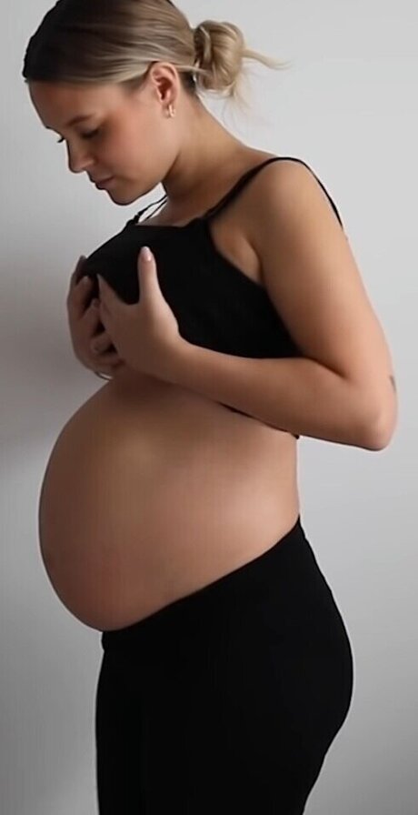 Dagi Bee star best images