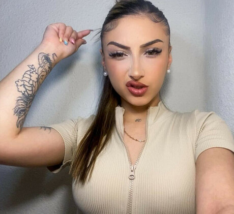 tropikalyy star porn picture