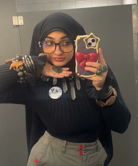 cryimgthrowingup nudes pornstar pic