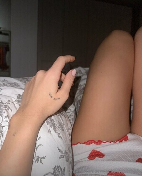 Julia R mmelt nudes star img