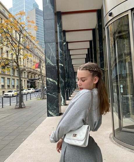 celinajoyy sex model pictures