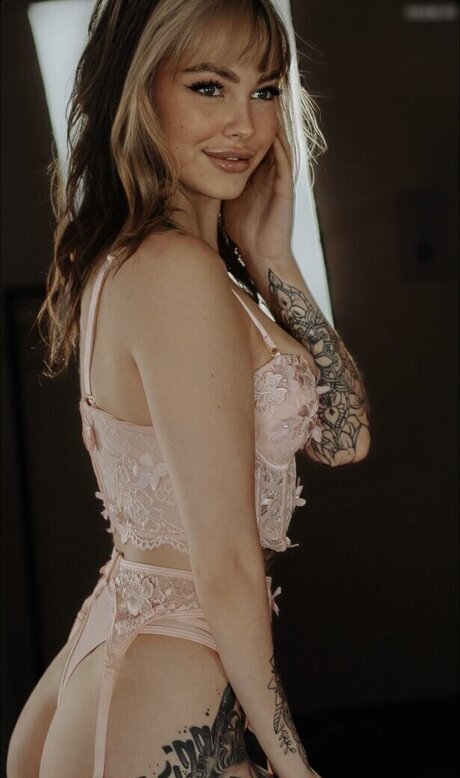 big tits blonde onlyfans naked pictures