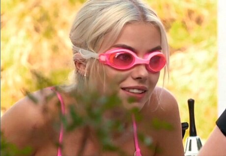 Kim Schiele hot actress archive