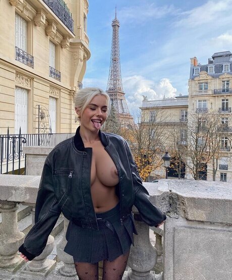 amateur squirt onlyfans erotic pics