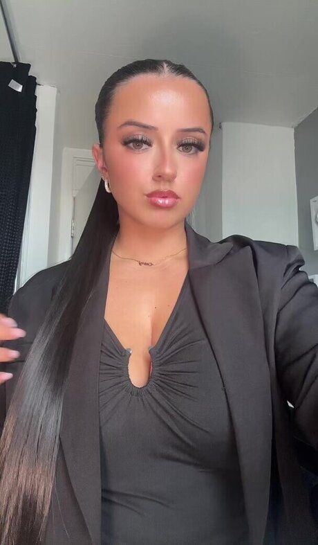 Casey Penmann model beautiful pictures