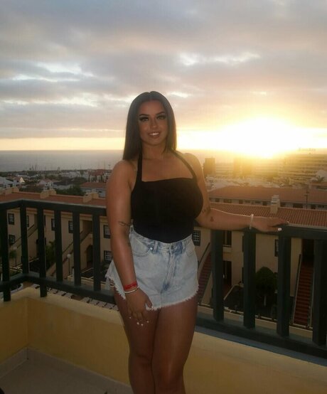 Casey Penmann model top pic