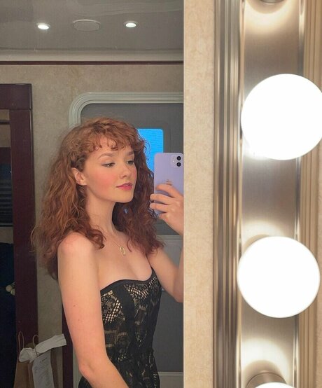 Taylor Richardson erotic actress img