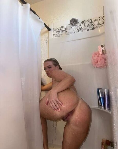 Taylor Richardson star nudes archive