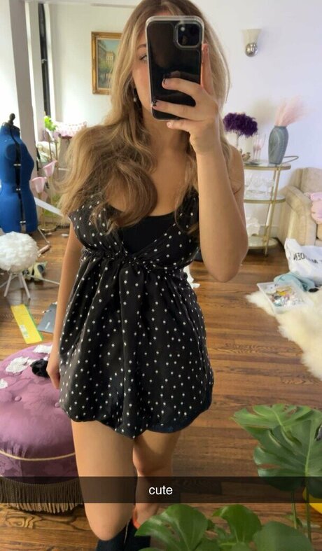 Sara Dobrik pornographic star photo