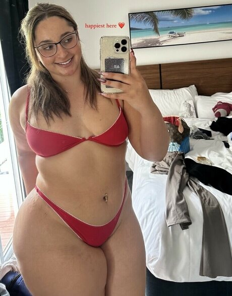 Anakakfit model beautiful picture