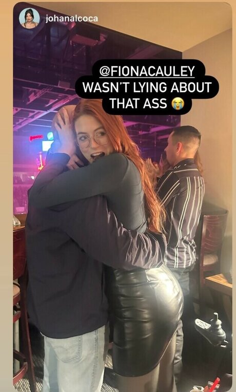 Fiona Cauley art model photo