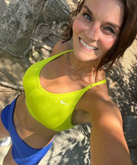 Julie Felton model nudes photos