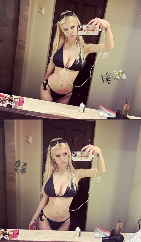 BestBlondiiecb model beautiful archive