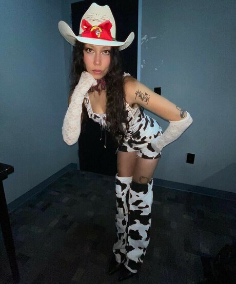 Sasami Ashworth hd pornstar photos