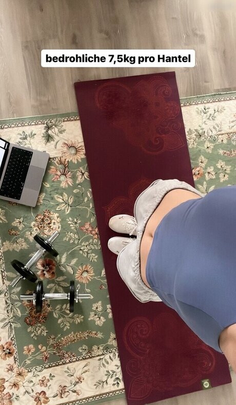 Marieejoan model xxx img