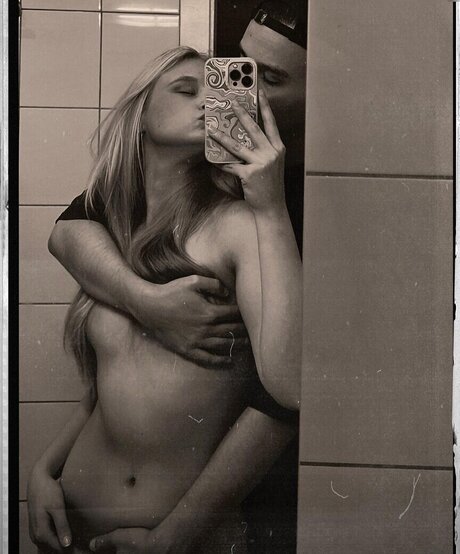 Marieejoan star adult img