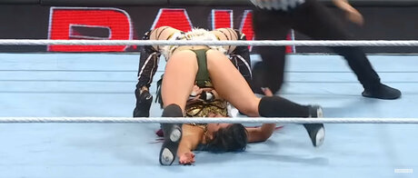 Lyra Valkyria pornstar high quality pics