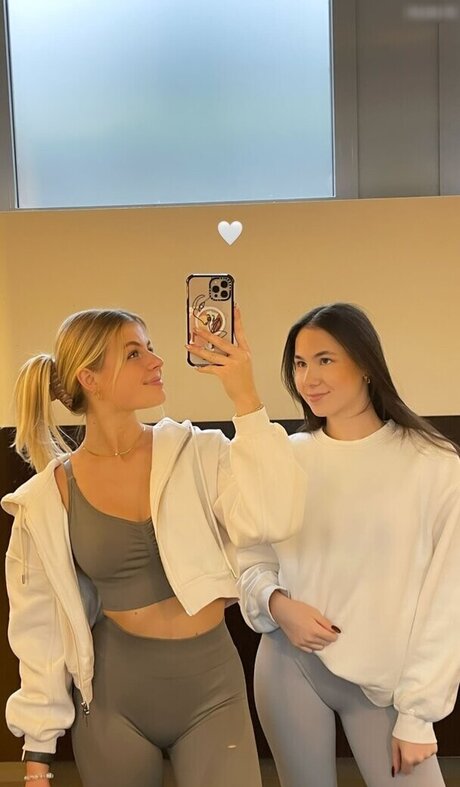 Vallixpauline best model photo