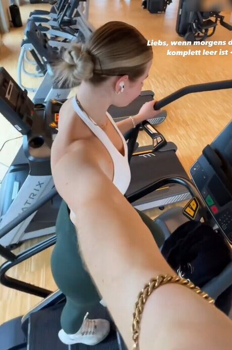 Vallixpauline star erotic picture