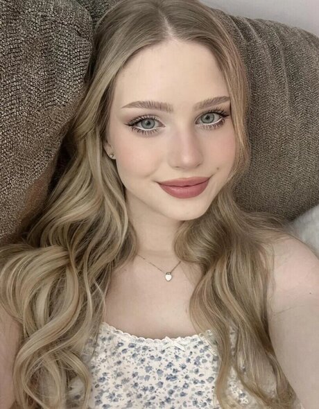 Ambieanne pornstar adult archive