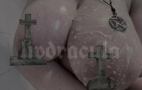 Livdracula model art photo