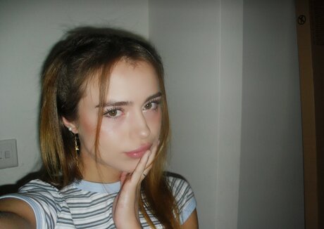 eastahh sexy model picture