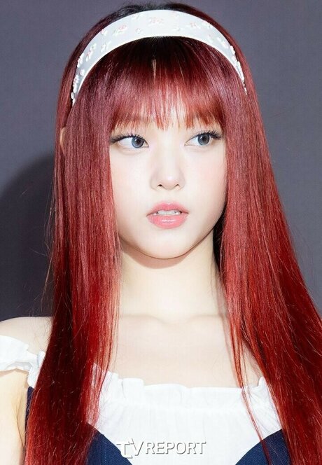 Haerin perfect model photos