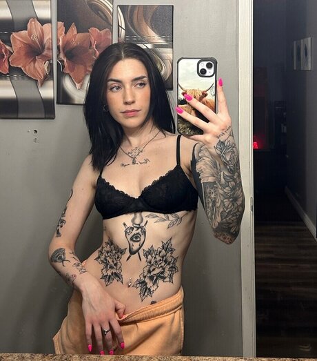 sadieeden_ star naked pic