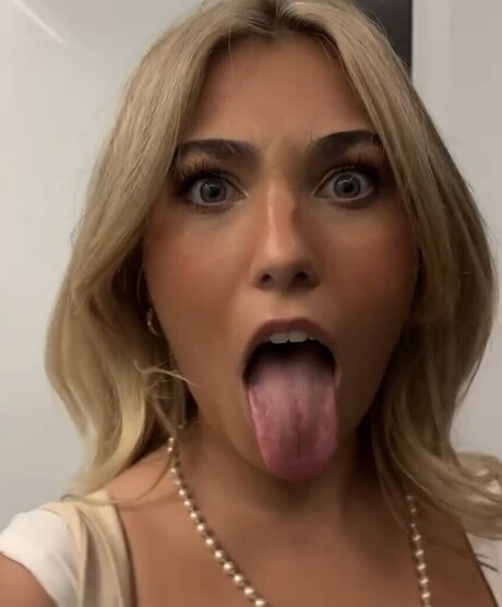 Rosie McClelland perfect star archive