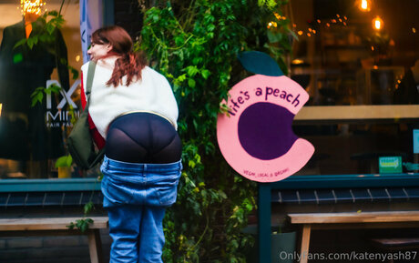 Kate Nash sexy actress gallery