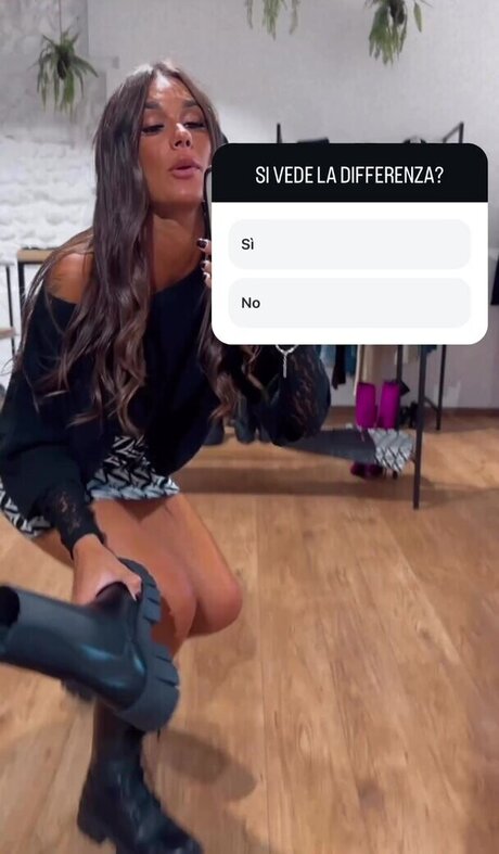 Claudia Magnabosco art model gallery