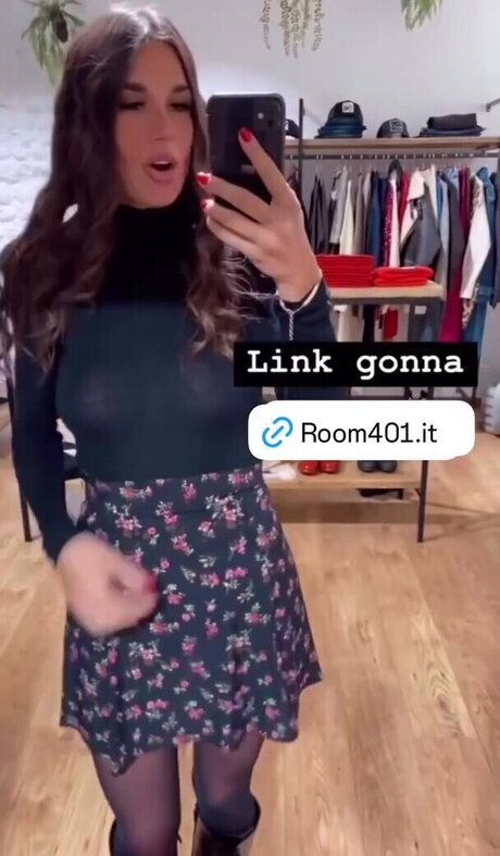 Claudia Magnabosco nude star pic