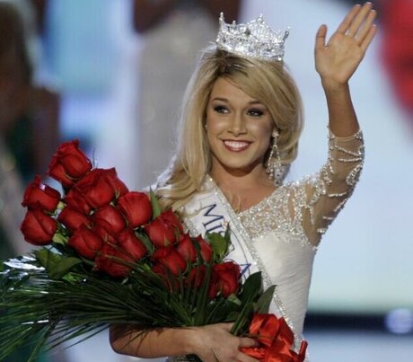 Teresa Scanlan art actress pics