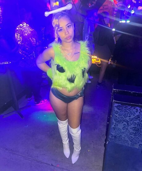 Nyah Marie pretty pornstar pic