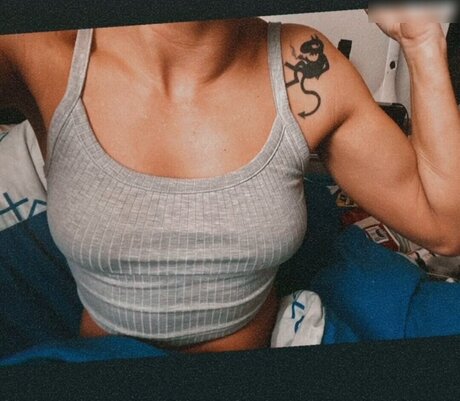 Redpearl nudes star photo