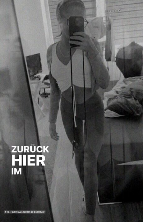 Redpearl pornstar naked photo