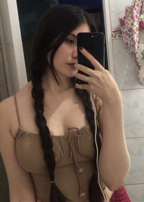 Fr4vinha naked pornstar photos