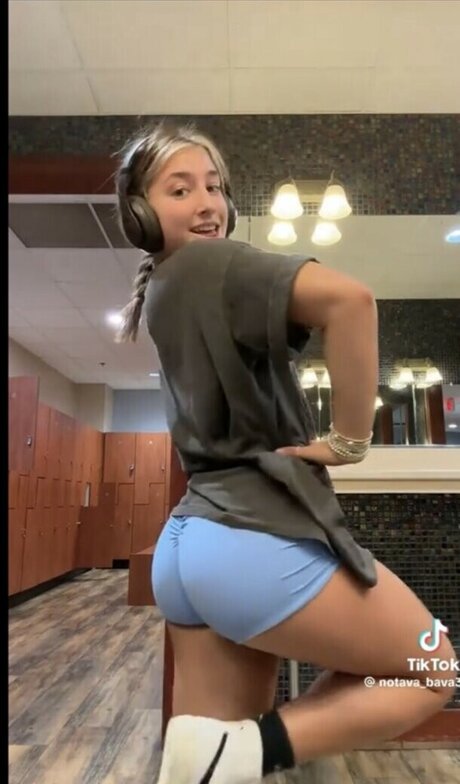 Ava Elise xxx actress photos