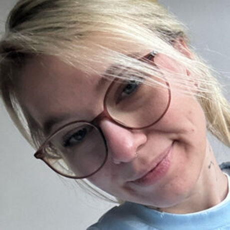 Soph Stardust beautiful actress image