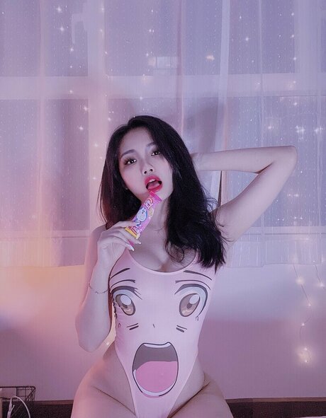 mie ngn3 nude star pictures